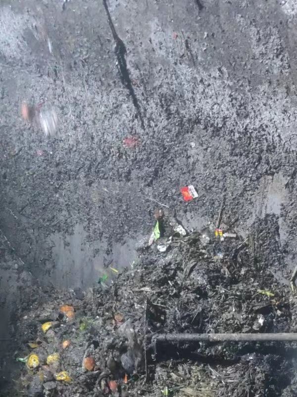 石岐区街道污水池清理